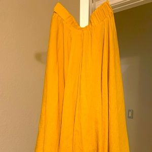 Flowy mustard yellow midi skirt NWT 💛